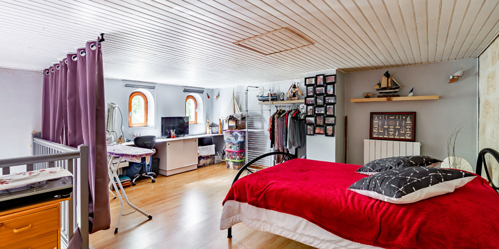 maison à ST LOUBES (33450)