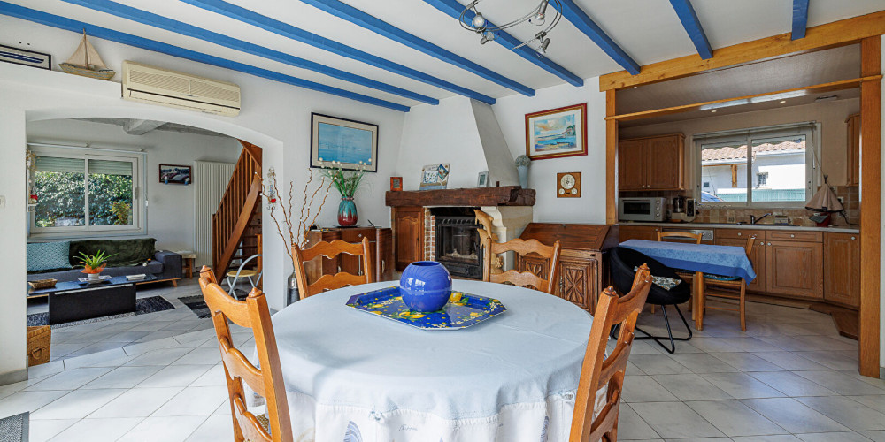 maison à GALGON (33133)