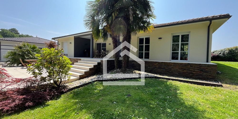 maison à ARSAC (33460)