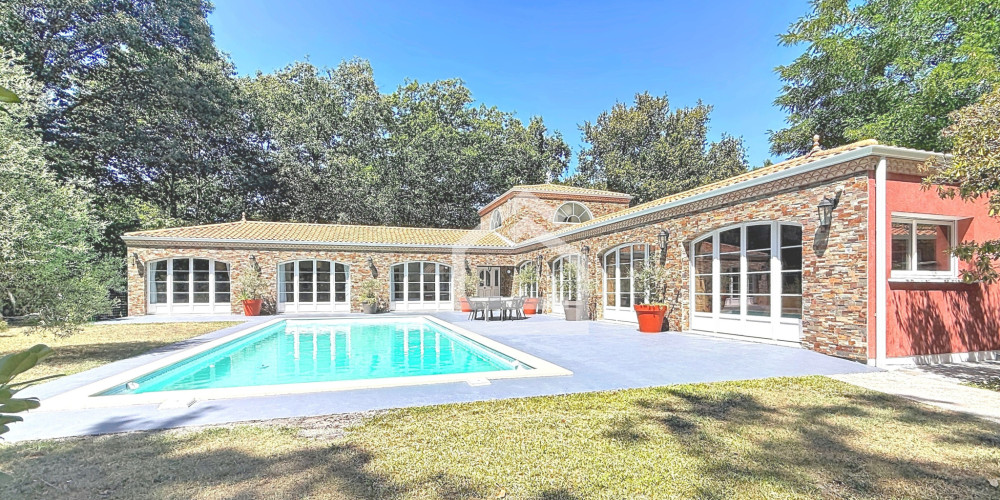 maison à LE PIAN MEDOC (33290)
