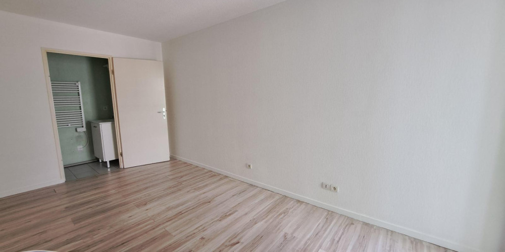 appartement à BORDEAUX (33800)