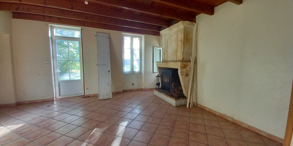 maison à ETAULIERS (33820)