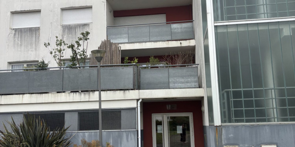 appartement à BRUGES (33520)