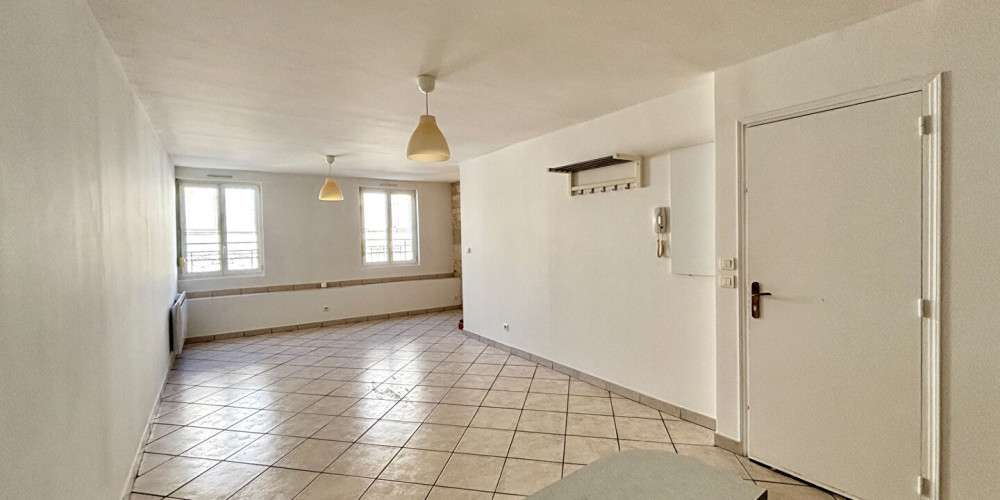 appartement à BORDEAUX (33300)