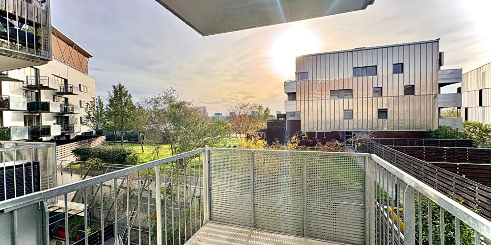 appartement à BORDEAUX (33300)