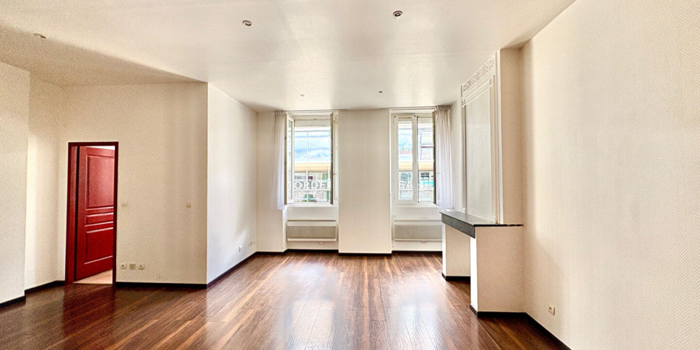 appartement à BORDEAUX (33800)