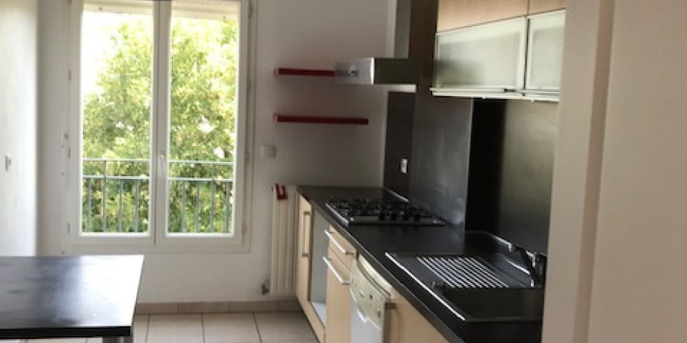 appartement à BORDEAUX (33300)