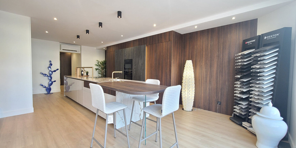 local commercial à BORDEAUX (33200)