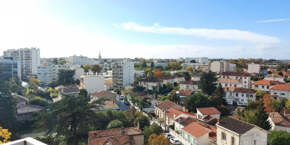 appartement à BORDEAUX (33200)