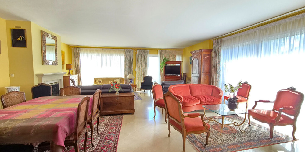 appartement à LE BOUSCAT (33110)