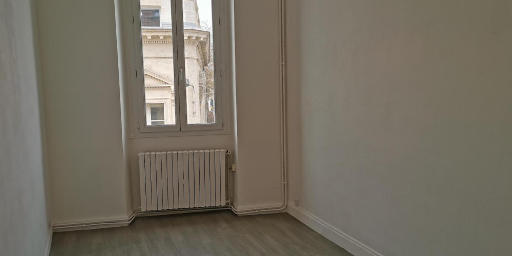 appartement à BORDEAUX (33000)