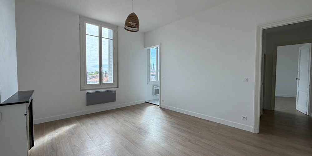 appartement à BORDEAUX (33800)