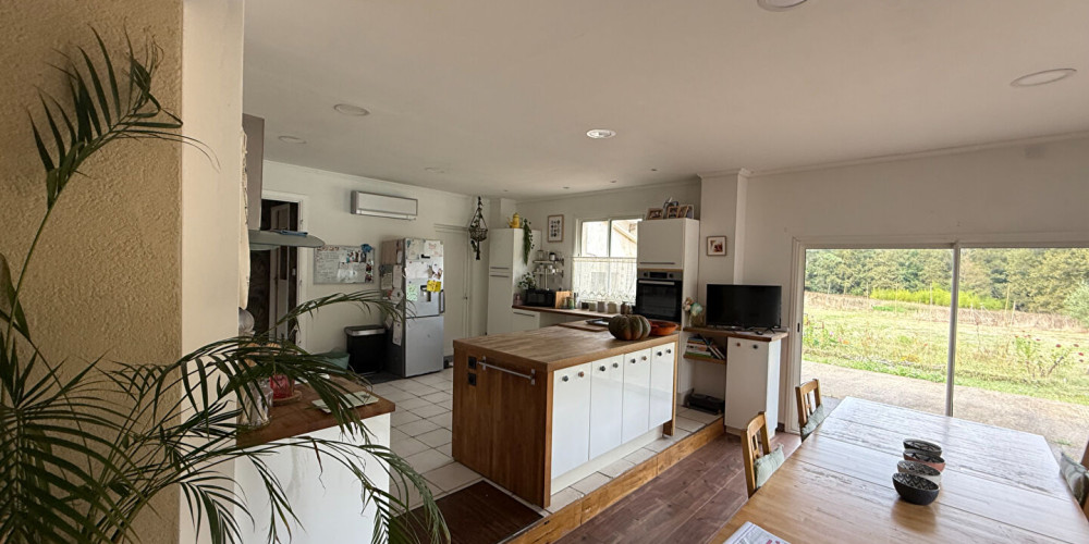 maison à ST MARTIN DE LAYE (33910)