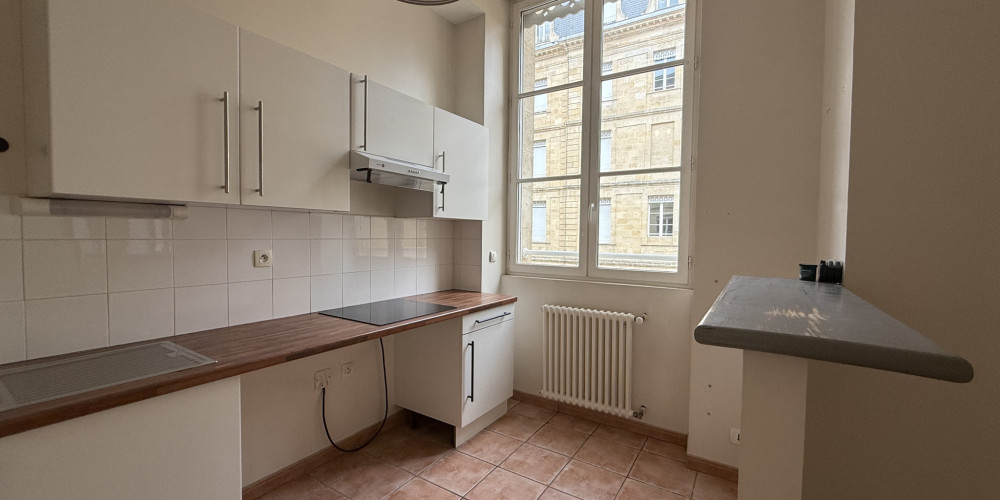 appartement à BORDEAUX (33000)