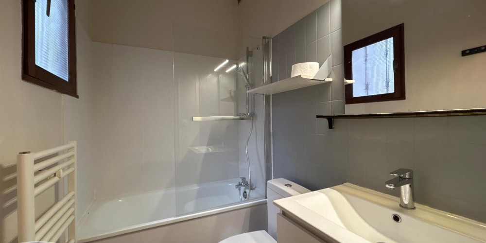 appartement à BORDEAUX (33000)