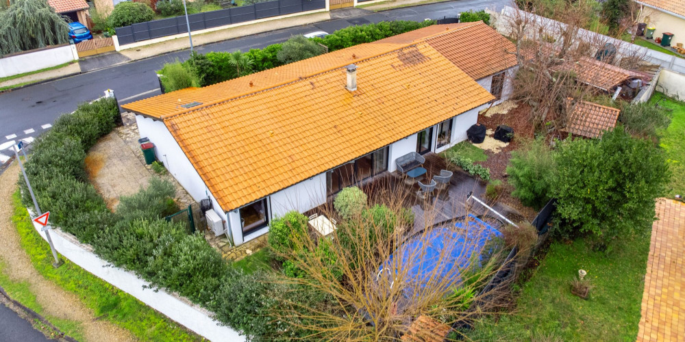 maison à PESSAC (33600)