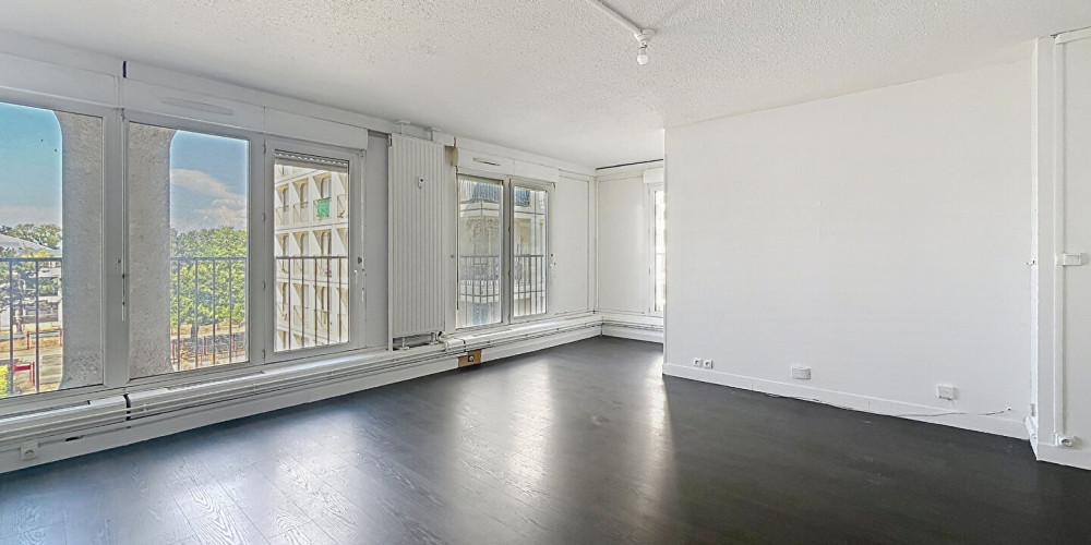 appartement à BORDEAUX (33000)
