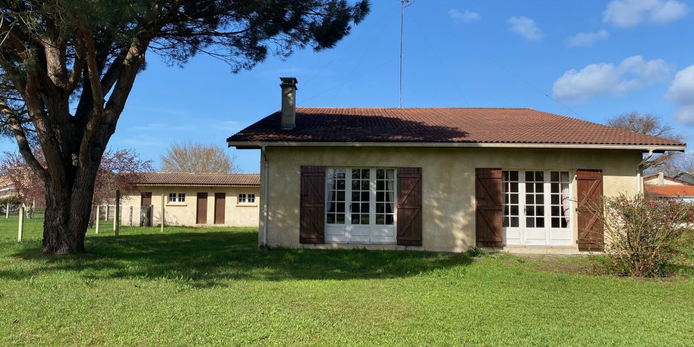 maison à ARES (33740)