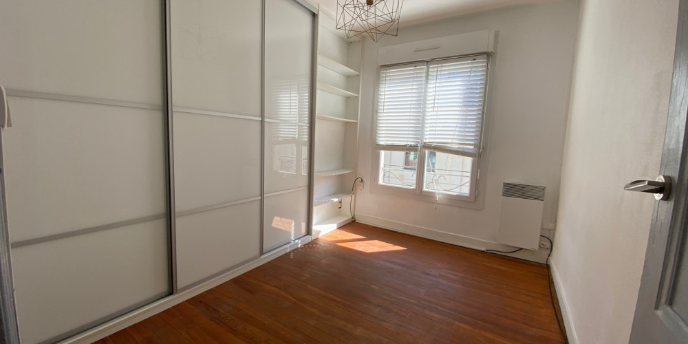 appartement à BORDEAUX (33300)