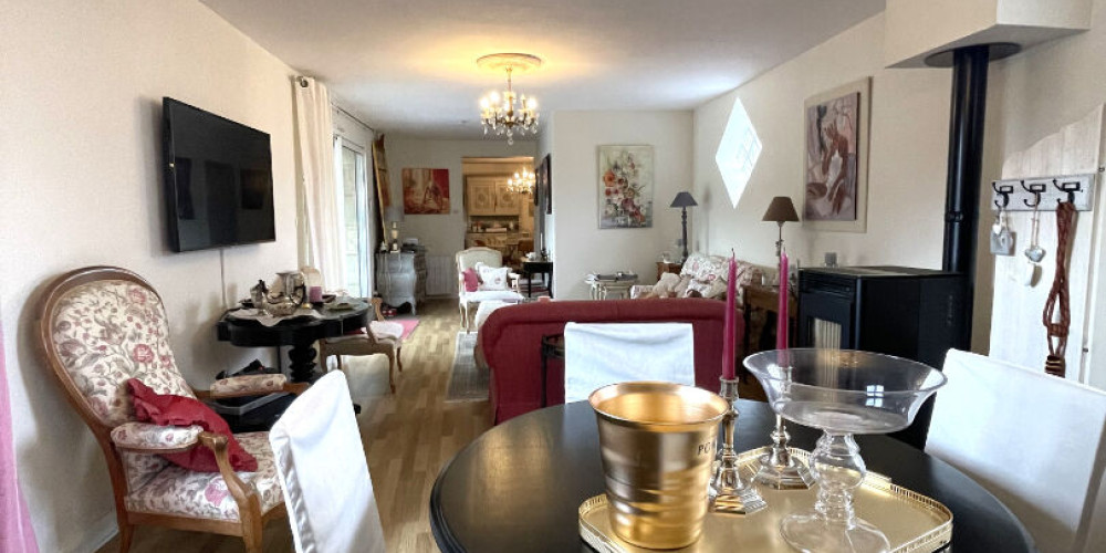 maison à ST DENIS DE PILE (33910)