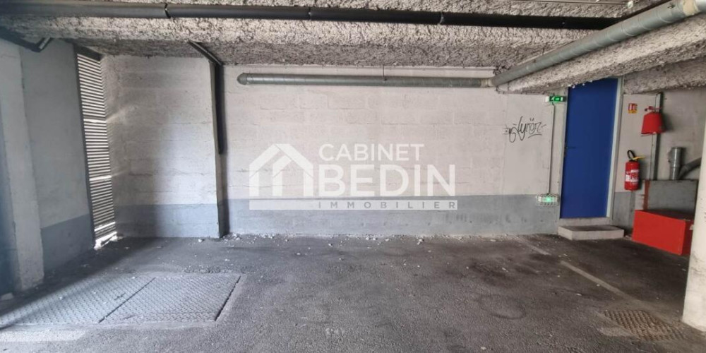 parking à BORDEAUX (33000)