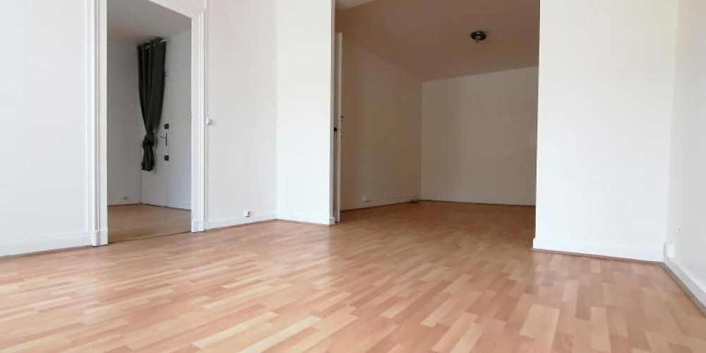appartement à BORDEAUX (33300)