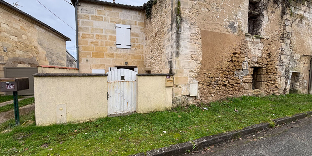 maison à GENISSAC (33420)