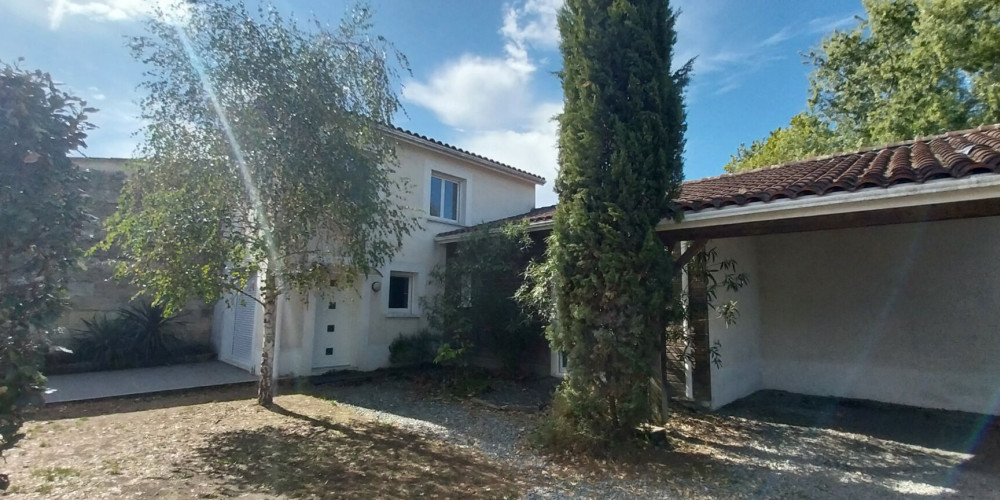 maison à LALANDE DE POMEROL (33500)