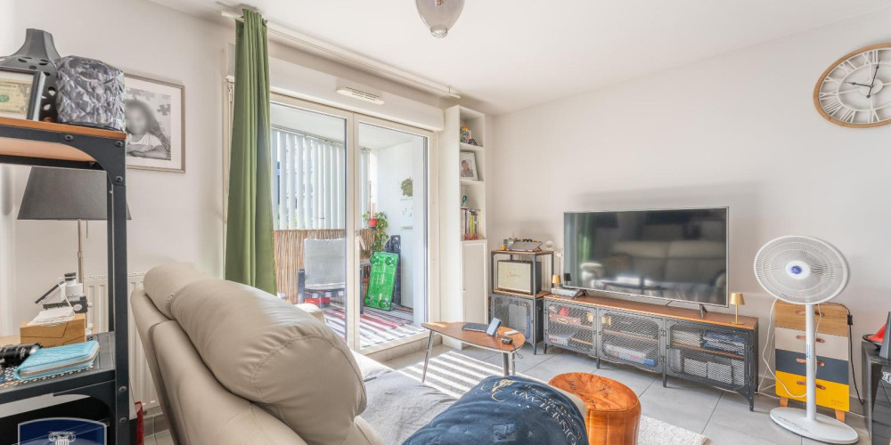 appartement à BORDEAUX (33300)