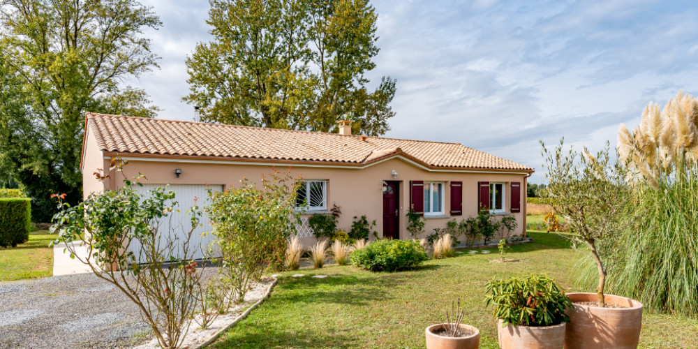 maison à RAUZAN (33420)