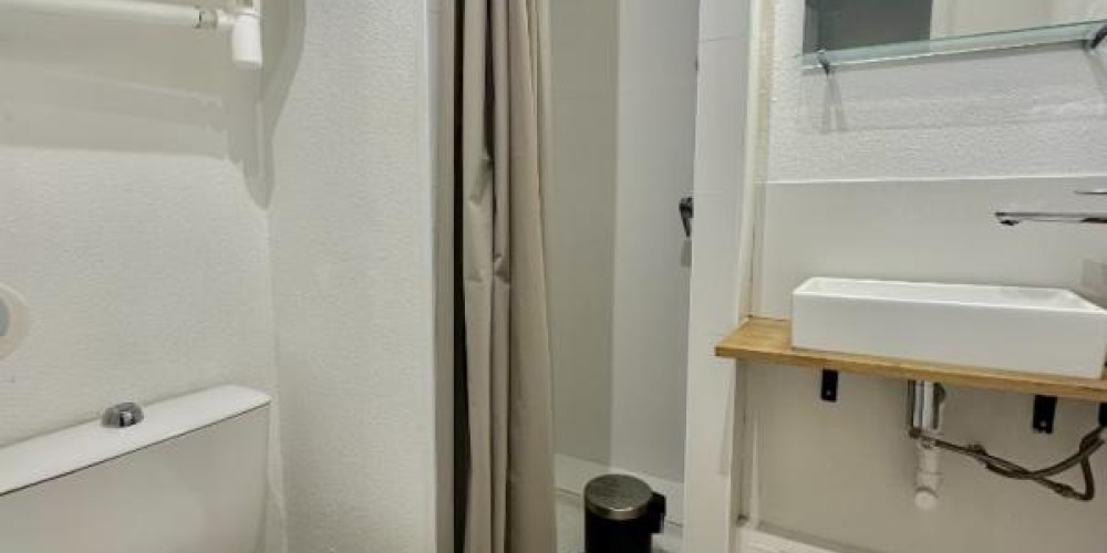 appartement à BORDEAUX (33800)