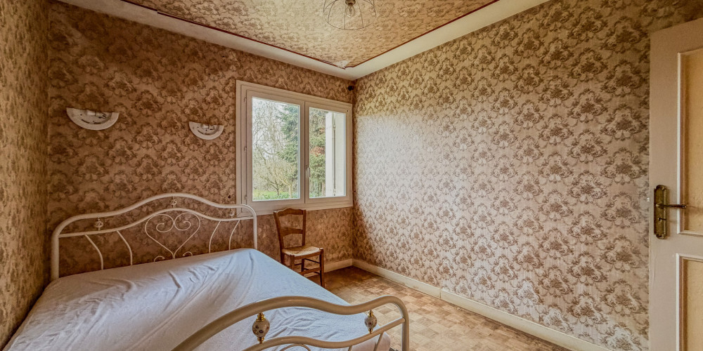 maison à ST DENIS DE PILE (33910)