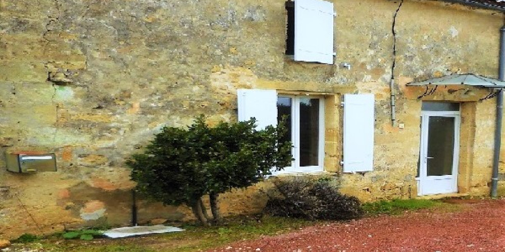 appartement à ST VINCENT DE PERTIGNAS (33420)