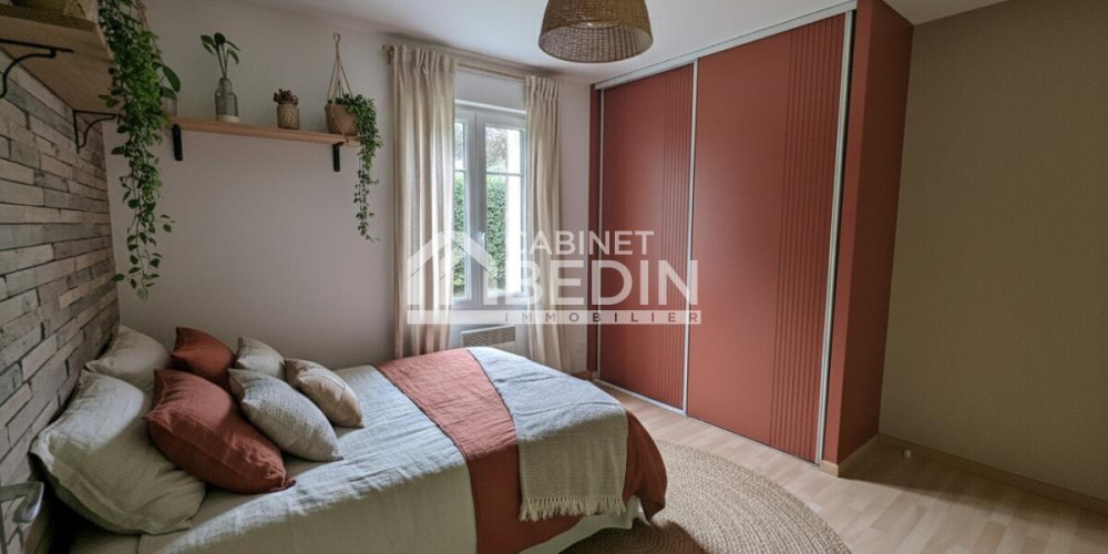 appartement à ST JEAN D ILLAC (33127)