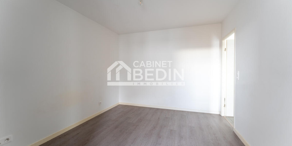 appartement à BORDEAUX (33300)