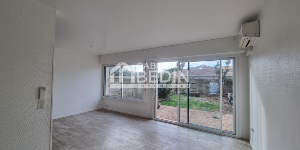 maison à ARES (33740)