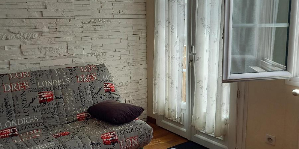 appartement à BORDEAUX (33300)