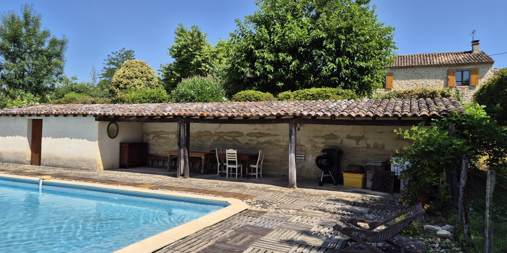 maison à ST MARTIN DE LERM (33540)