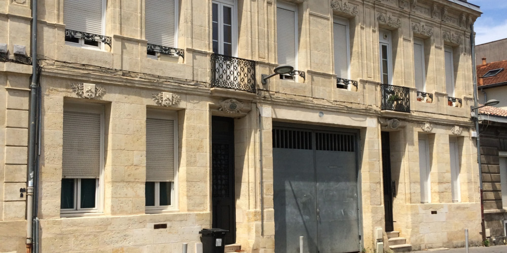 parking à BORDEAUX (33000)