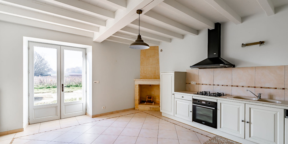 maison à ST AUBIN DE BRANNE (33420)