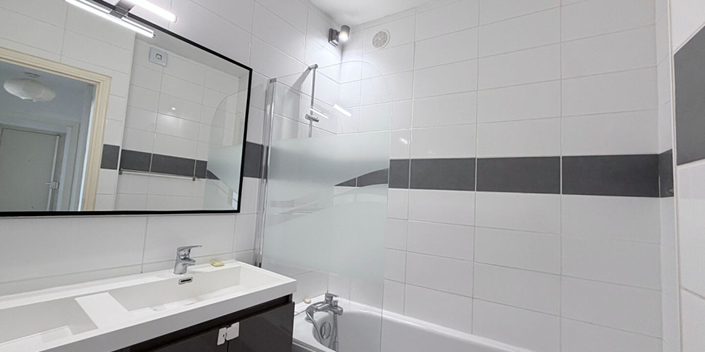 appartement à BORDEAUX (33000)