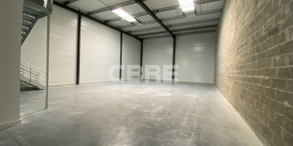 local industriel à MERIGNAC (33700)