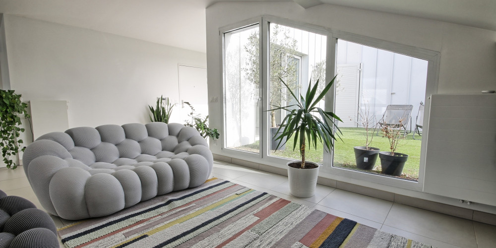 appartement à BORDEAUX (33300)