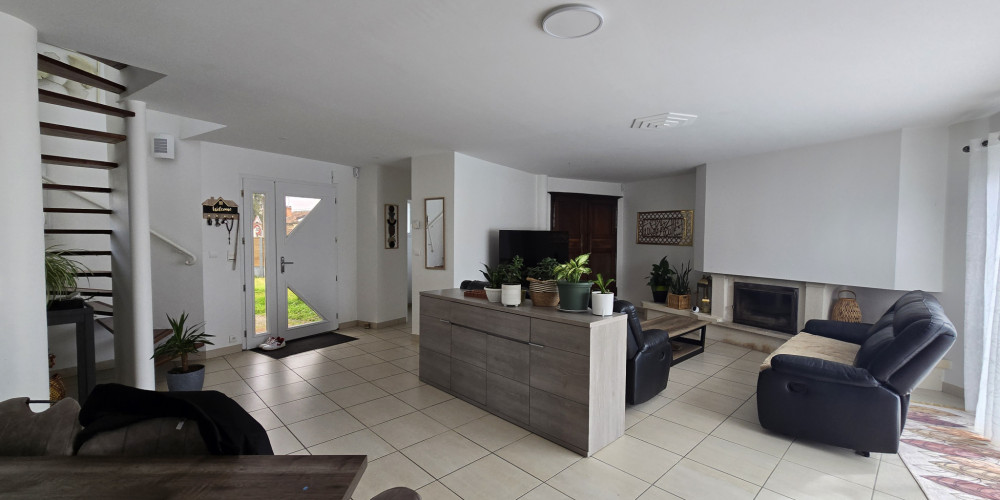 maison à LEOGNAN (33850)