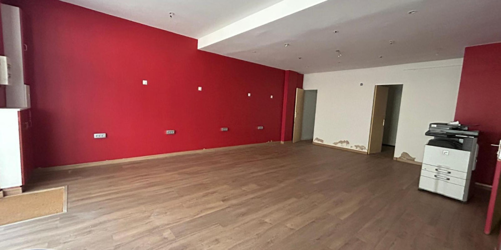 local commercial à BORDEAUX (33000)