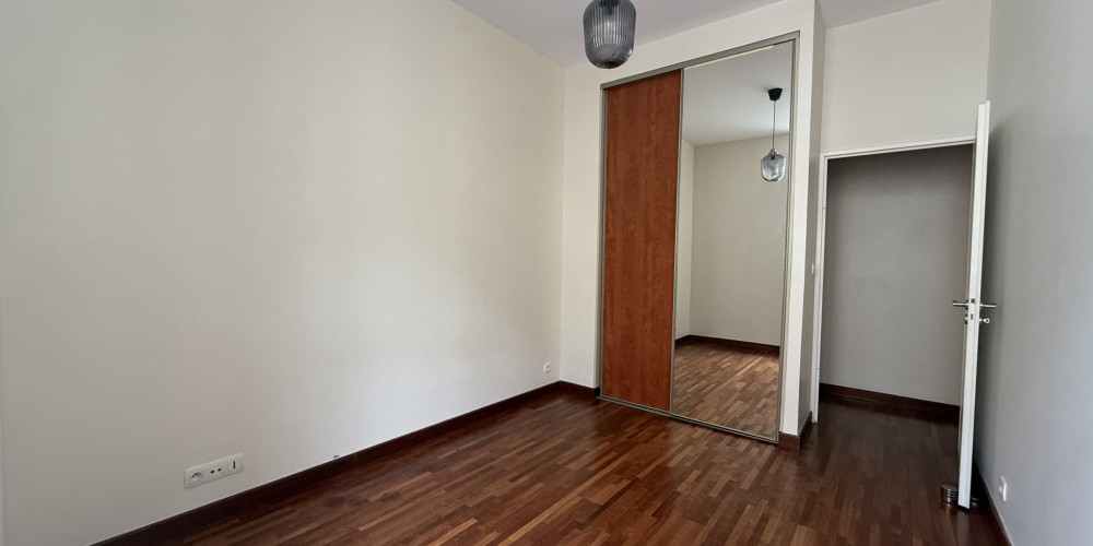 appartement à BORDEAUX (33000)
