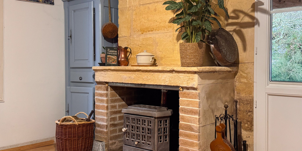 maison à MONTAGNE (33570)