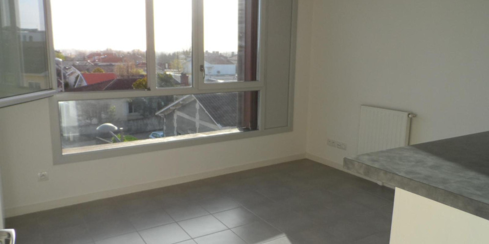 appartement à PESSAC (33600)