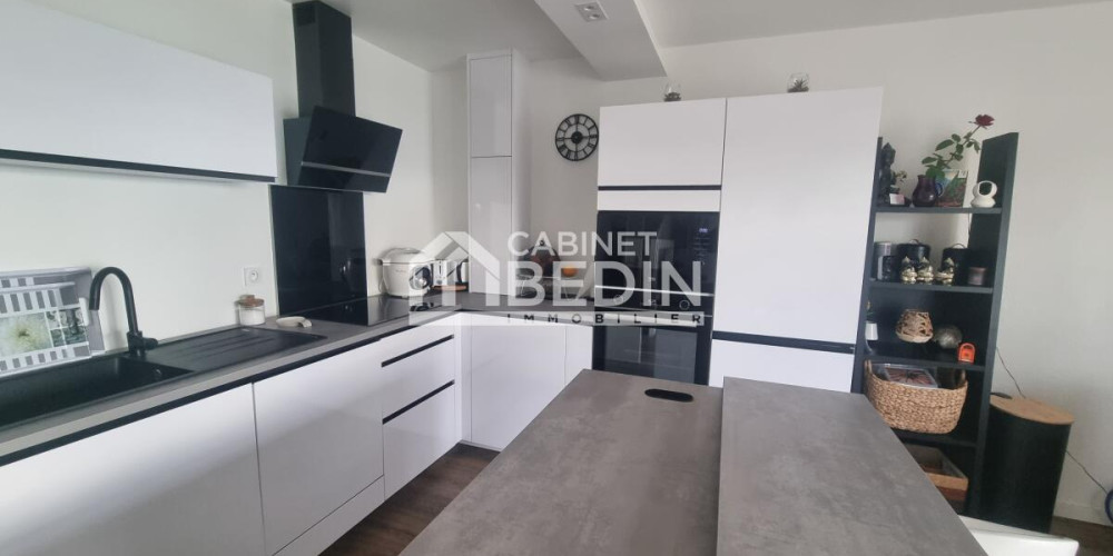 maison à LE TAILLAN MEDOC (33320)