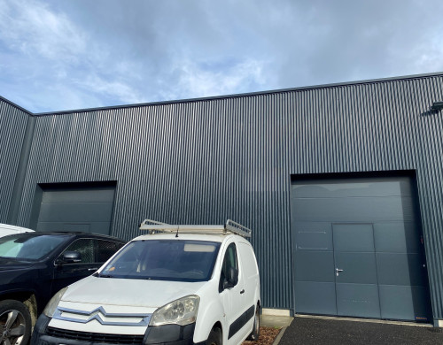 local industriel  MERIGNAC